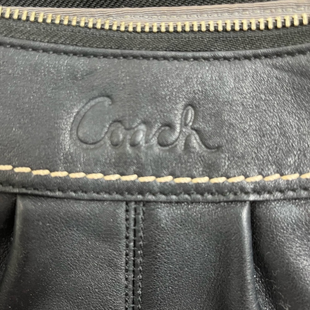 Beautiful Timeless Coach❤️ - Picture 4 of 6